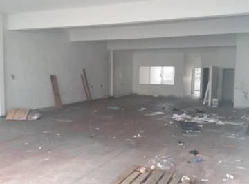 Depósito · 245m² · Excelente Deposito 8,66 X 28 Apto Todo Destino Trifasico con Renta