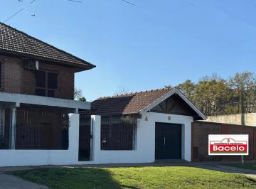 Casa de 8 ambientes, Almirante Brown · Chalet con Local