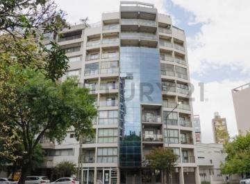 Departamento · 101m² · 4 Ambientes · 1 Cochera · Departamento en Edificio de Categoría – Frente a Plaza Máximo Paz (13 y 60, La Plata)