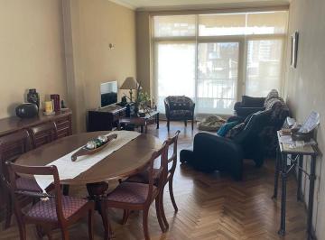 Departamento · 130m² · 5 Ambientes · Departamento en Venta de 3 Dorm. en Centro Rosario