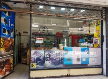 Local comercial · 42m² · Maipú 800 - Local en Venta 6 m de Frente