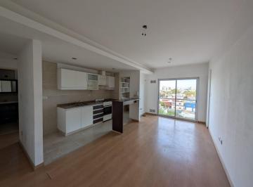 Living Comedor · Departamento 2 Ambientes en Venta con Cochera