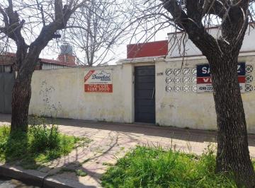 Casa · 82m² · 3 Ambientes · 1 Cochera · Casa 3 Ambientes Venta en Jose Leon Suarez 1975 (Remedios de Escalada)