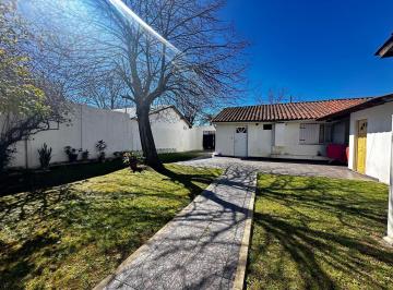 Casa · 300m² · 4 Ambientes · 1 Cochera · Venta Casa 3 Ambientes Valentin Alsina