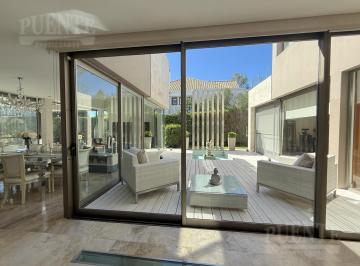 Casa de 7 ambientes, Ezeiza · Casa en Venta en Saint Thomas Este - Canning