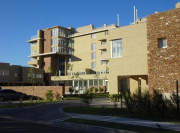 Departamento · 78m² · 2 Ambientes · 1 Cochera · Departamento - Jardines del Palmar