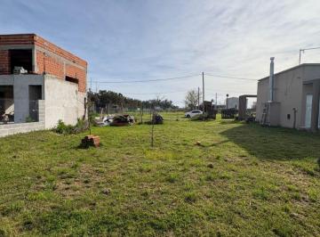 Terreno , La Plata · Terreno en Venta de 325 m² Ubicado en Barrio Las Banderitas, City Bell