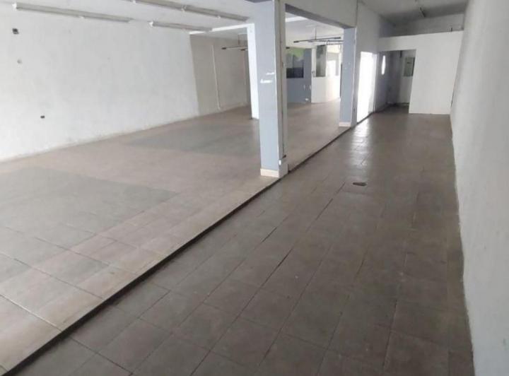 Local comercial · 500m² · 5 Ambientes