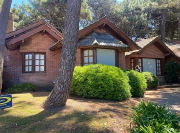 Casa · 200m² · 4 Ambientes · 1 Cochera · Alquiler Pinamar Norte