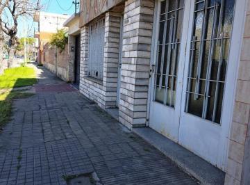 Casa · 96m² · 5 Ambientes · 1 Cochera · Se Vende Amplia Casa 3 Dorm., Patio Garage - Solis 1000 a m de Mendoza