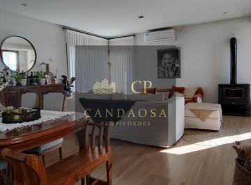 Casa · 219m² · 4 Ambientes · 3 Cocheras · Bfc. Casa El Naudir a La Laguna Venta