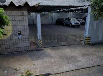 Garage · Terreno en Venta en La Plata
