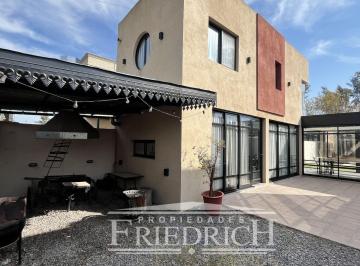 Casa · 99m² · 3 Ambientes · 2 Cocheras · Casa Quinta en Venta - La Reja