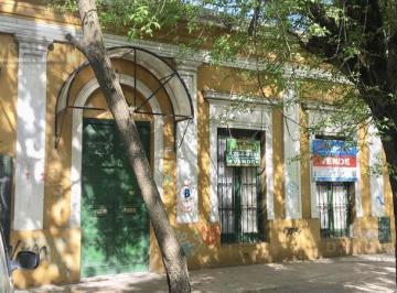 Casa · 149m² · 3 Dormitorios · 1 Cochera · Casa - Adrogue