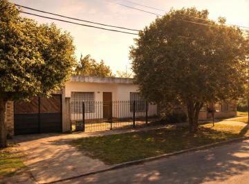 Casa de 4 ambientes, Quilmes · Casa Sobre Lote de 250 m² - Apta Credito
