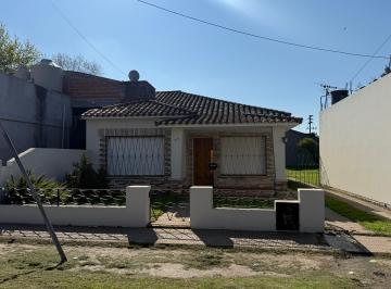 Casa de 4 ambientes, Esteban Echeverría · Casa de 2 Dorm. en Alquiler en Monte Grande