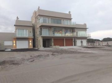 Casa · 500m² · 5 Ambientes · Venta Chalet Sobre La Costa, Claromeco, Tres Arroyos