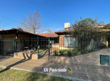 Casa · 95m² · 6 Ambientes · Venta Casa 3 Dorm., Parque Quincho y Pileta - Moreno Sur