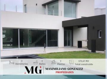 Casa · 147m² · 5 Ambientes · 1 Cochera · Casa Venta y Alquiler El Principado San Vicente