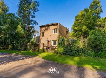 Casa · 210m² · 9 Ambientes · Complejo de Viviendas en El Bosque Peralta Ramos