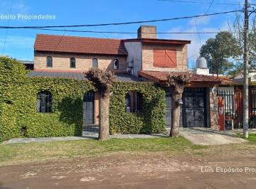 Casa · 100m² · 6 Ambientes · 1 Cochera · Casa en Venta Moreno Norte Cerca Acceso Oeste