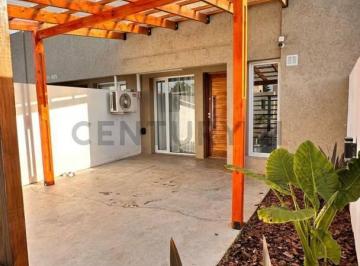 Casa · 70m² · 3 Ambientes · 1 Cochera · Propiedad en Venta – Barrio Parque Miguel Lillo, Necochea