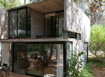 Casa · 80m² · 2 Dormitorios · Vendo Casa de Hormigón Visto en Mar Azul
