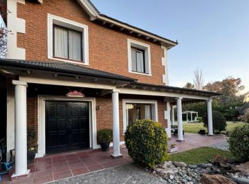 Casa de 4 ambientes, Zárate · Venta Casa en Solares del Carmen, Zárate