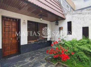 Casa · 90m² · 3 Ambientes · 2 Cocheras · Venta de Casa 3 Ambientes en San Justo