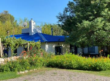 Casa de 11 ambientes, La Cumbre · Venta: Tradicional Casona de Estilo en Cruz Chica