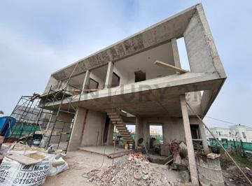Casa · 275m² · 4 Ambientes · 2 Cocheras · Casa en Venta en Villalobos Pueblos del Plata en Construcción