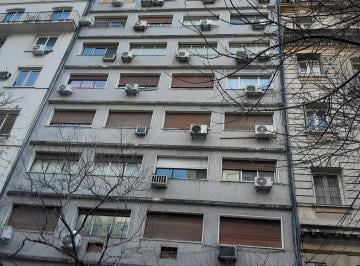 Oficina comercial de 8 ambientes, Tribunales · Oficina o Vivienda, 140 m², Excelente Estado