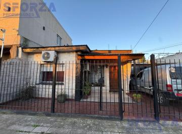 Bodega-Galpón · 232m² · 4 Ambientes · 1 Cochera · Galpón en Los Polvorines
