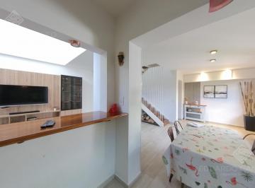 PH · 98m² · 3 Ambientes · Impecable PH con Jardín a Nuevo a m de Escalada Ctro y del Fcgr - Apto Crédito!