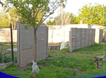 Terreno , Moreno · Lote con Mejoras en Venta en Francisco Alvarez