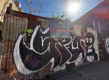 Terreno , La Plata · Oportunidad! Importante Terreno con Casa a Demoler en Zona Estratégica.