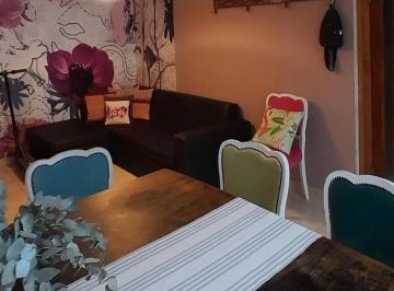 Casa · 85m² · 4 Ambientes · 1 Cochera · Casa 3 Dorm. con Cochera Barrio Lamadrid