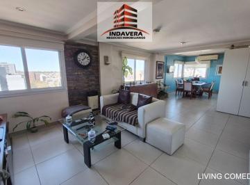 Departamento de 5 ambientes, Tres de Febrero · Exclusivo Depto 5 Amb. 2 Coch. 3 Balcones. Parrilla. Sum. 152 m² – Caseros Centro