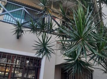 PH · 100m² · 5 Ambientes · 1 Cochera · Dúplex con 4 Dorm. Patio y Pileta