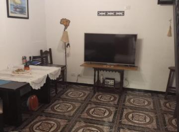 PH de 7 ambientes, Barracas · PH 7 Amb. 2 Baños. 2 Cocinas. Patio. Parrilla. Terraza. Ideal 2 Familias.