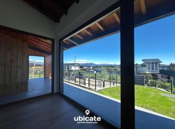 Casa · 93m² · 4 Ambientes · 2 Cocheras · Casa a Estrenar en PH en Barrio Altos de Pinar del Sol, Bariloche (Uf1)
