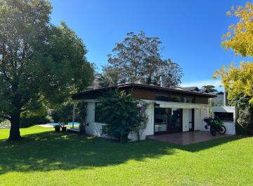 Casa · 110m² · 1 Dormitorio · Casa en Los Acantilados con Pileta Pegada Al Golf