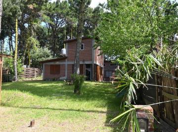 Casa · 90m² · 5 Ambientes · 2 Cocheras · Dos Cabañas en Venta en Mar de Las Pampas