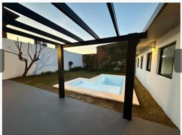 Casa de 3 ambientes, Mar del Plata · Venta de Moderna Casa de 3 Ambientes en Zona Los Pinares