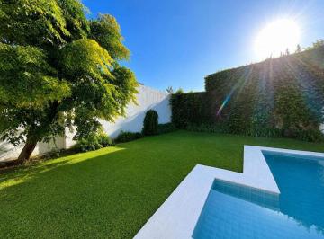 Casa de 3 ambientes, Mar del Plata · Venta de Moderna Casa de 3 Ambientes en Zona Los Pinares