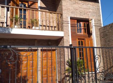 Casa de 8 ambientes, Chacabuco · Venta de Casa