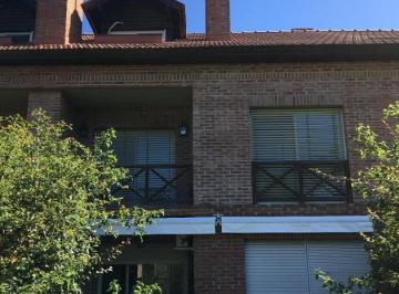 Departamento · 220m² · 5 Ambientes · 2 Cocheras · Departamento en Venta en Barrio Martindale