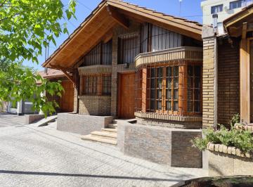 Casa de 6 ambientes, Guaymallén · Casa en Venta Apta Credito Hipotecario en Dorrego Guaymallen