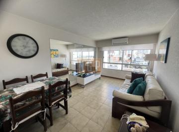 Foto1 · Oportunidad! Apartamento en Peninsula a Pasos de La Playa Mansa y Brava.