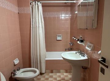 Departamento · 61m² · 3 Ambientes · 1 Cochera · Departamento en Balcarce Al 1200 - Zona Centro - 2 Dorm. con Cochera